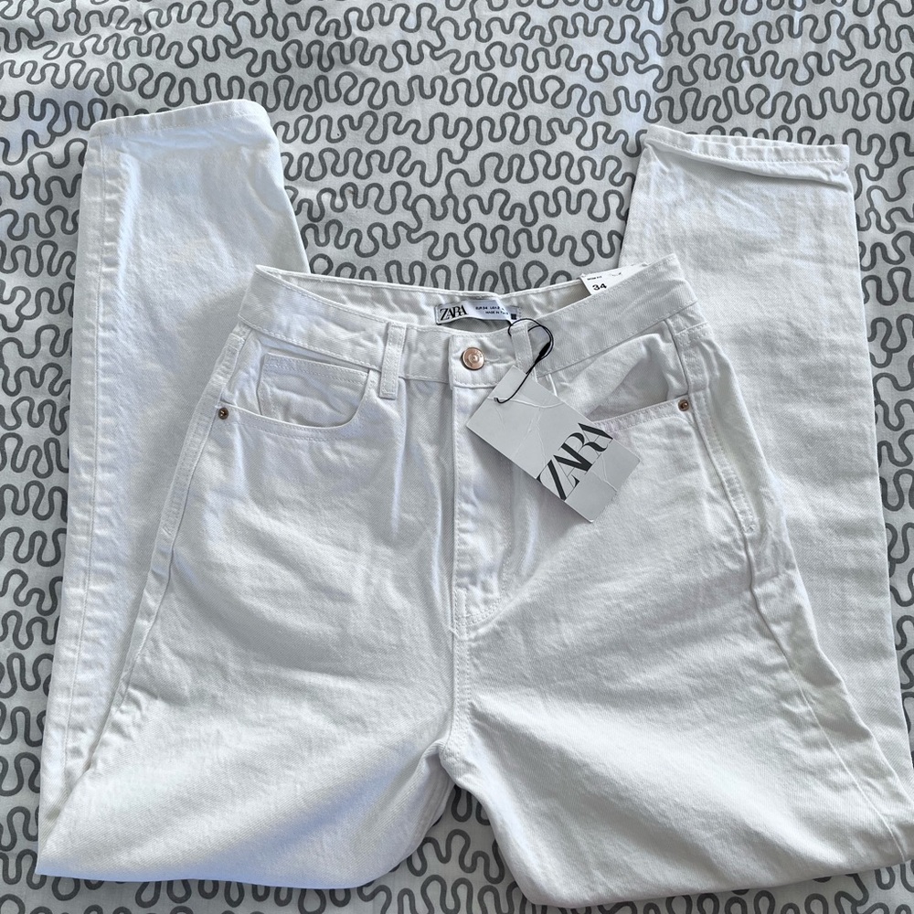 Zara White Jeans 👖🤍